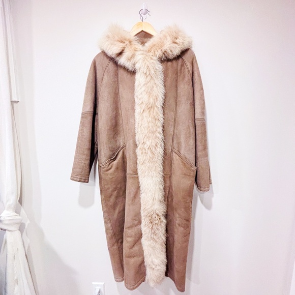 La Tannerie Jackets & Blazers - LA TANNERIE Taupe fur coat